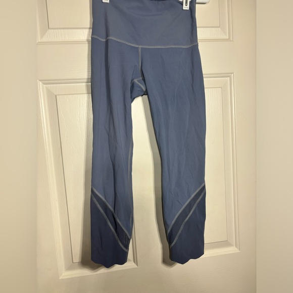 Lululemon Wunder Under Crop II *Roll Down Scallop Full-On Luxtreme 24" - Picture 3 of 4